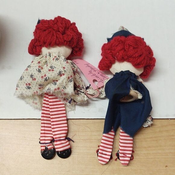Vtg Snowden & Friends Raggedy Ann & Andy towel, candle, dolls - Picture 3 of 11